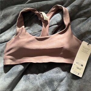 ALO Yoga raisinette Sports Bra size medium